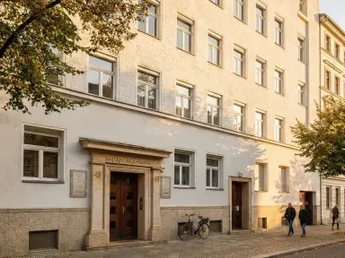 Praxisgebäude der psychologischen Praxis für Paartherapie und Einzelberatung in Berlin Schöneberg